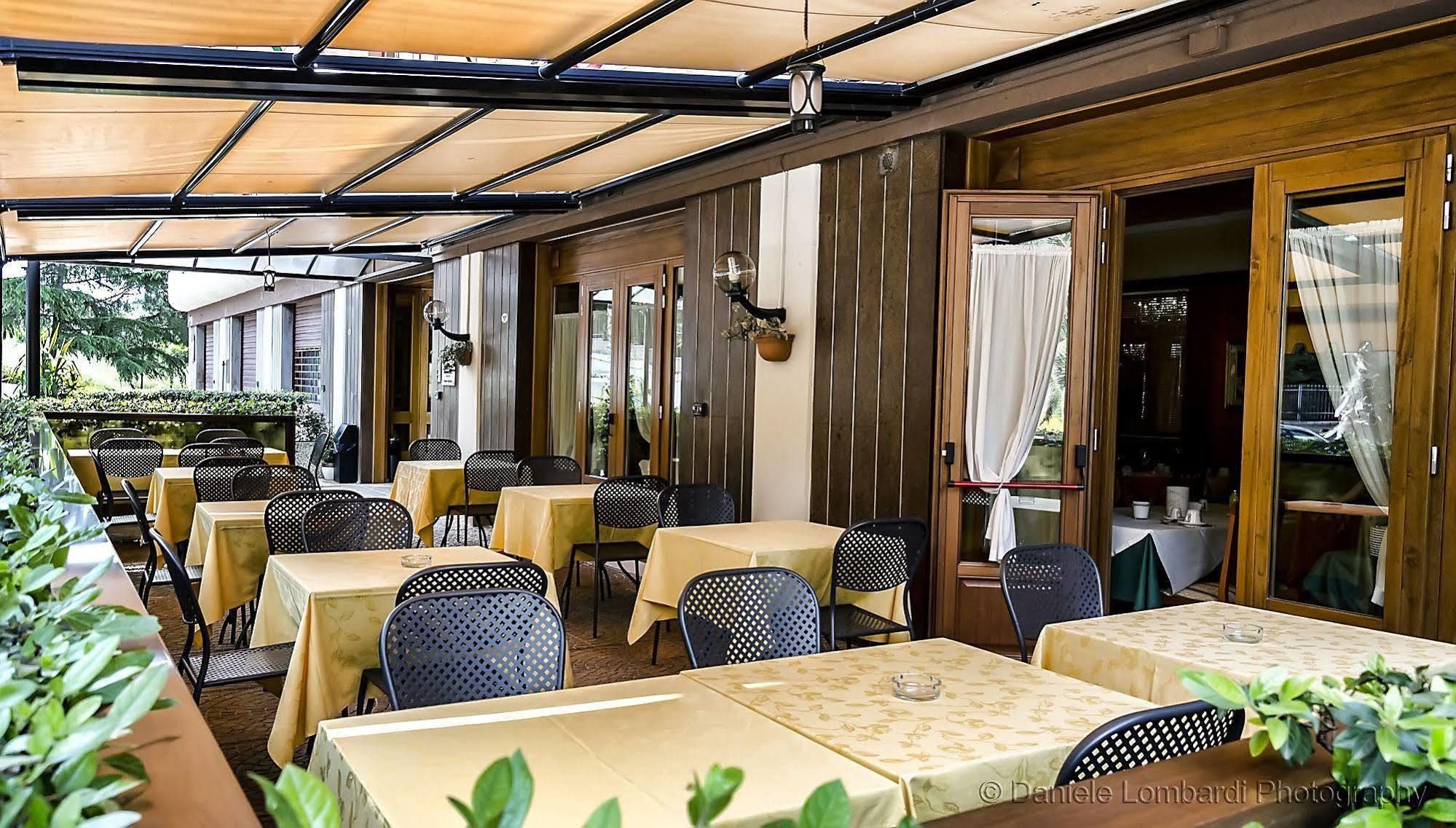Hotel Sorriso Lucera Exterior photo