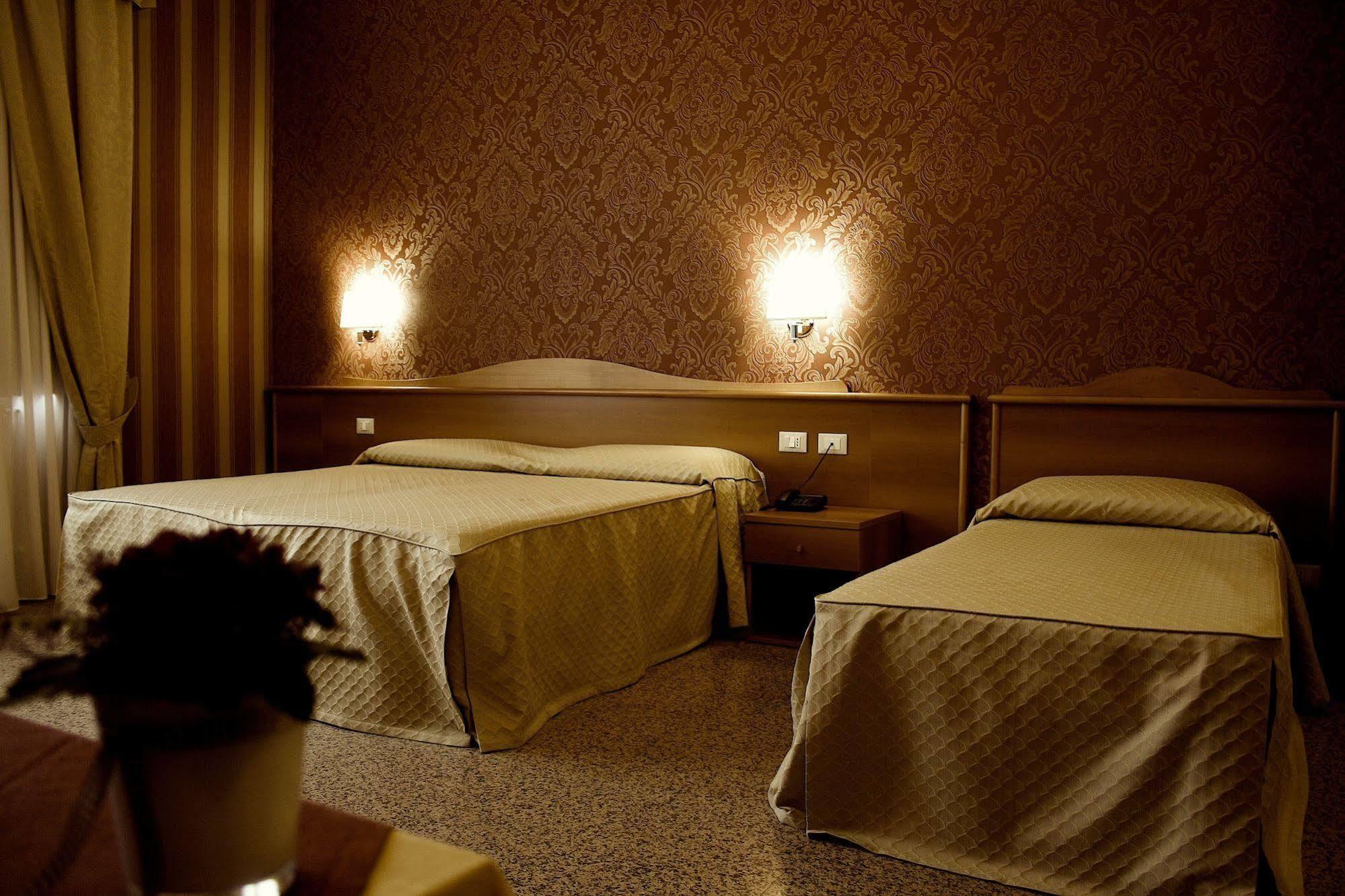 Hotel Sorriso Lucera Exterior photo